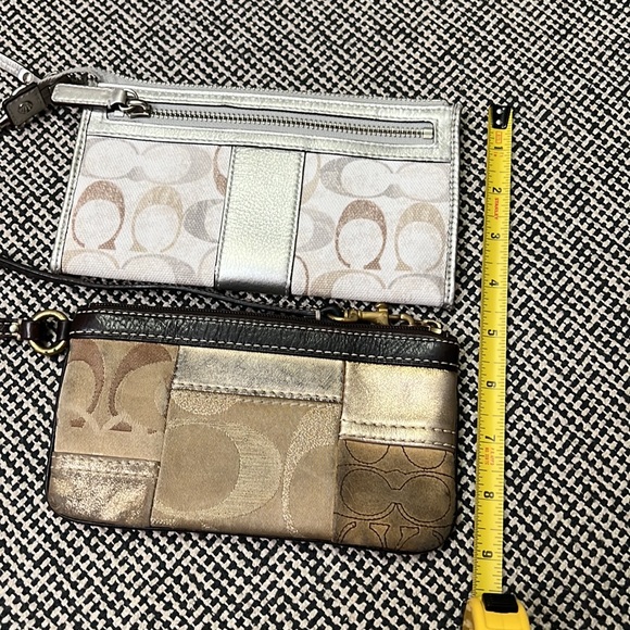 Coach women wristlet set2